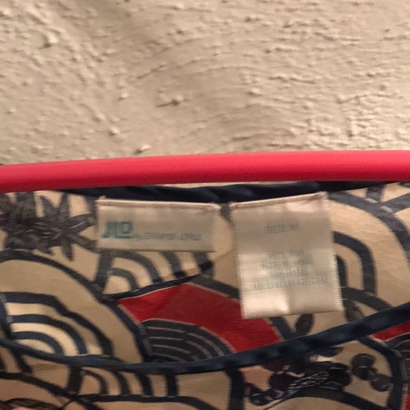 Patterned top - Picture 3 of 3